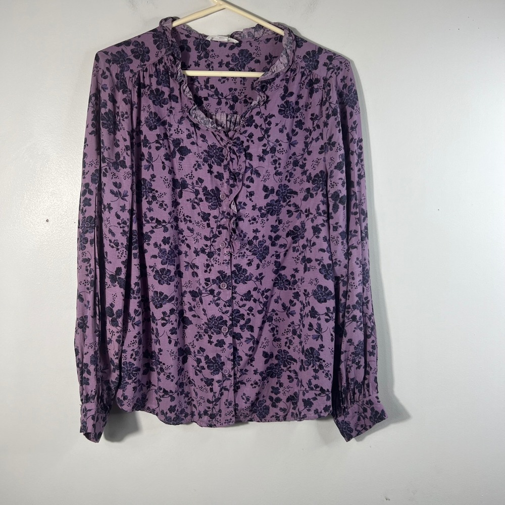 Beach Lunch Lounge Floral Ruffle Button Shirtโ Purple Navy M Mild Fade
